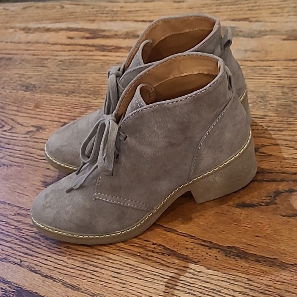 Merona sz 9.5 faux suede upper ankleboots - Picture 3 of 10